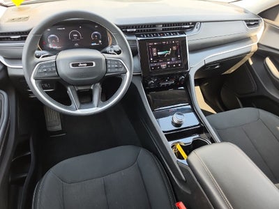 2023 Jeep Grand Cherokee Laredo