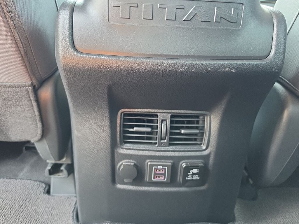 2020 Nissan Titan SV