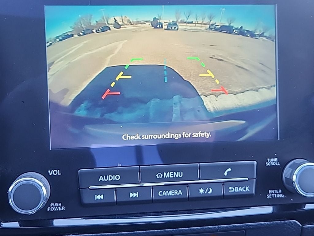 2022 Nissan Frontier SV