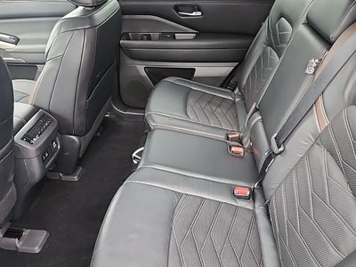 2022 Nissan Pathfinder Platinum