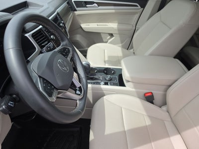 2022 Volkswagen Atlas 3.6L V6 SE w/Technology