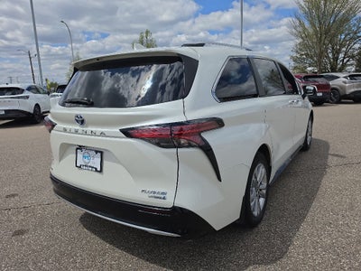2021 Toyota Sienna Platinum 7 Passenger