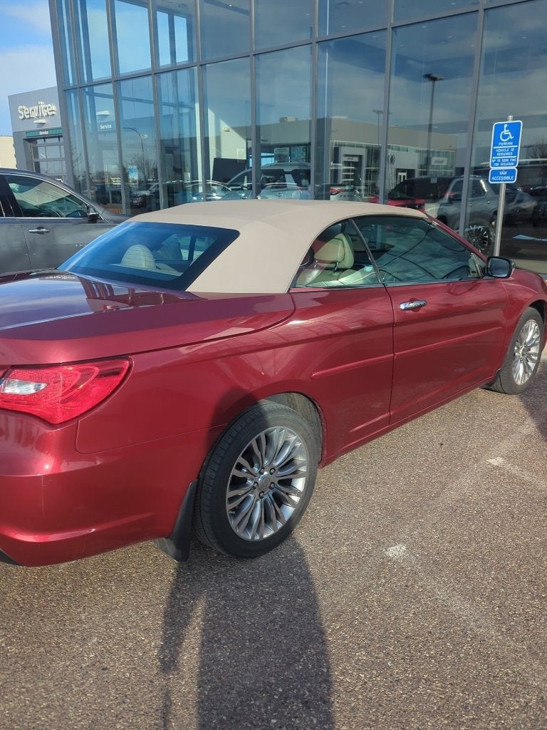 2012 Chrysler 200 Limited