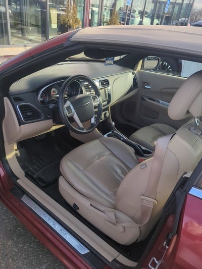 2012 Chrysler 200 Limited