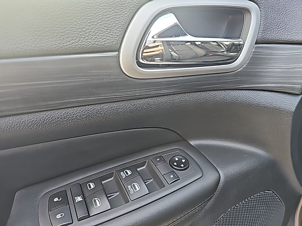 2021 Jeep Grand Cherokee Laredo E 4x4