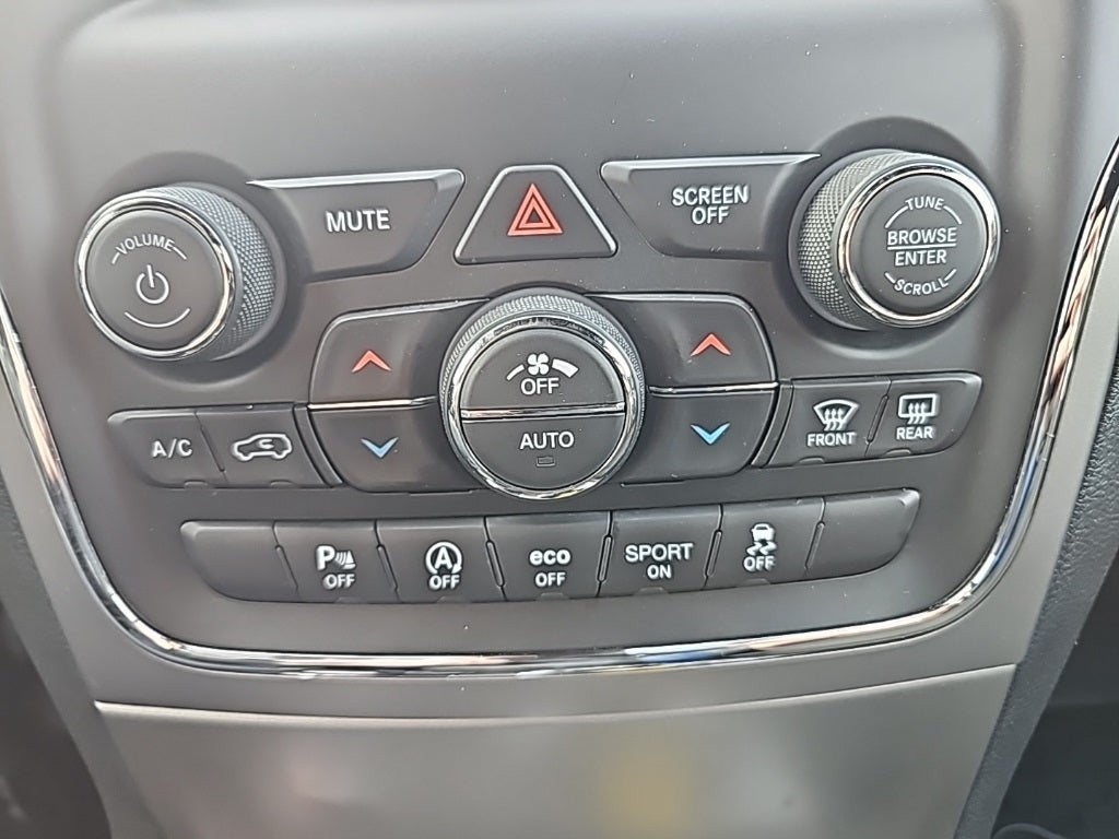 2021 Jeep Grand Cherokee Laredo E 4x4