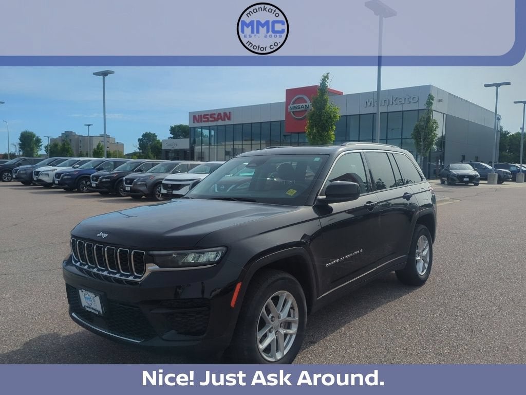 2023 Jeep Grand Cherokee Laredo 4x4