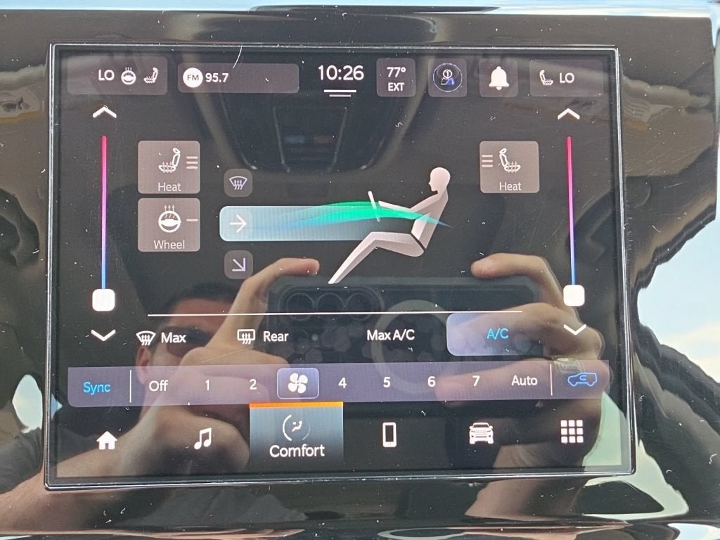 2023 Jeep Grand Cherokee Laredo 4x4