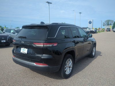 2023 Jeep Grand Cherokee Laredo 4x4