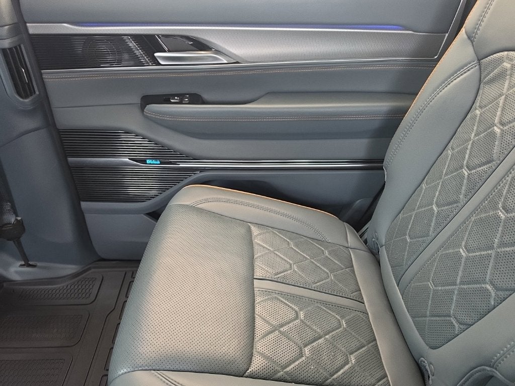 2023 Jeep Grand Wagoneer Series III 4x4
