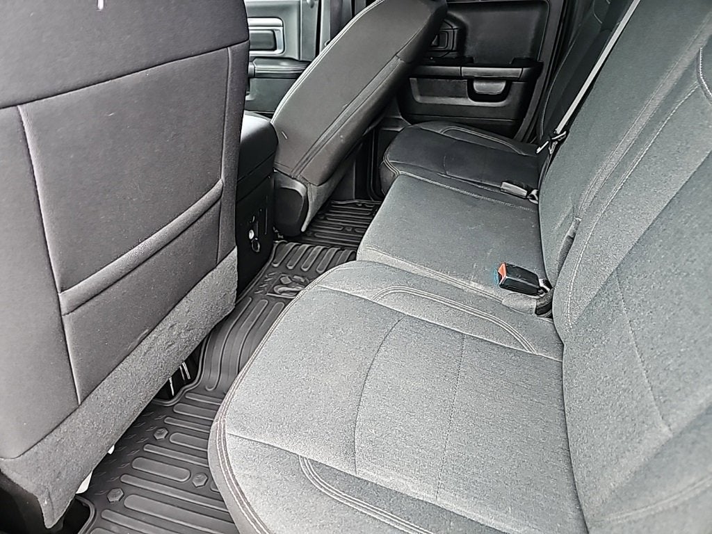 2022 RAM 1500 Classic Warlock Quad Cab 4x4 6'4" Box