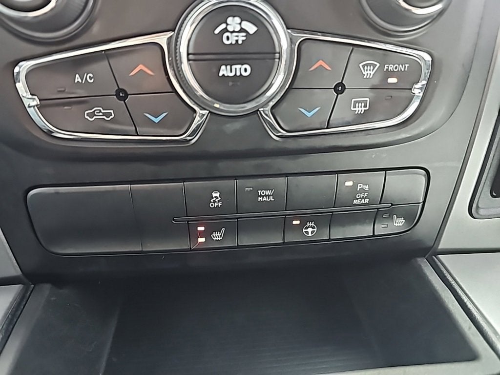 2022 RAM 1500 Classic Warlock Quad Cab 4x4 6'4" Box