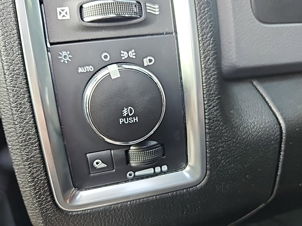 2020 RAM 1500 Classic Warlock Quad Cab 4x4 6'4" Box