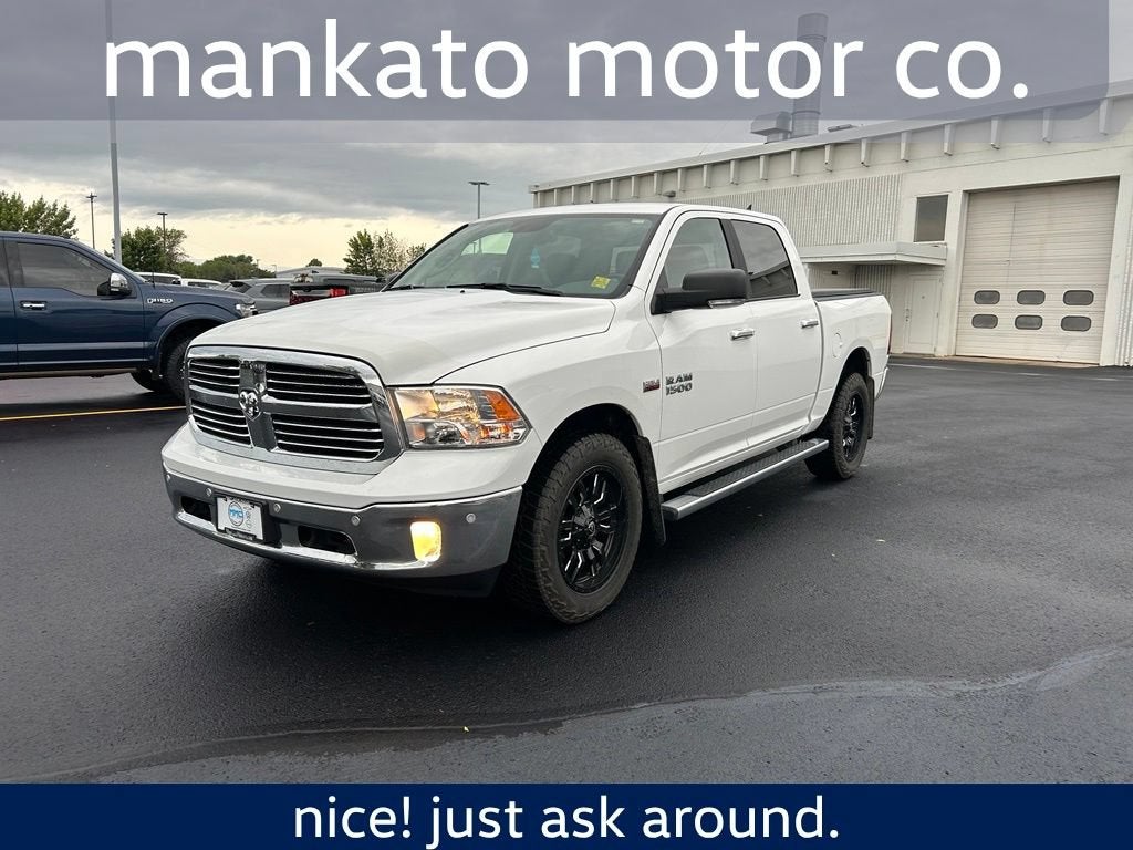 2017 RAM 1500 Big Horn Crew Cab 4x4 5'7" Box