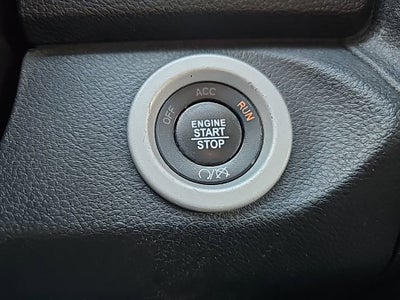 2017 RAM 1500 Laramie Crew Cab 4x4 5'7" Box