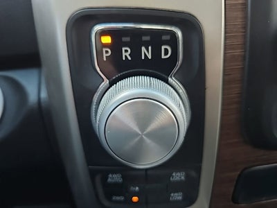 2017 RAM 1500 Laramie Crew Cab 4x4 5'7" Box