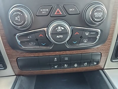 2017 RAM 1500 Laramie Crew Cab 4x4 5'7" Box