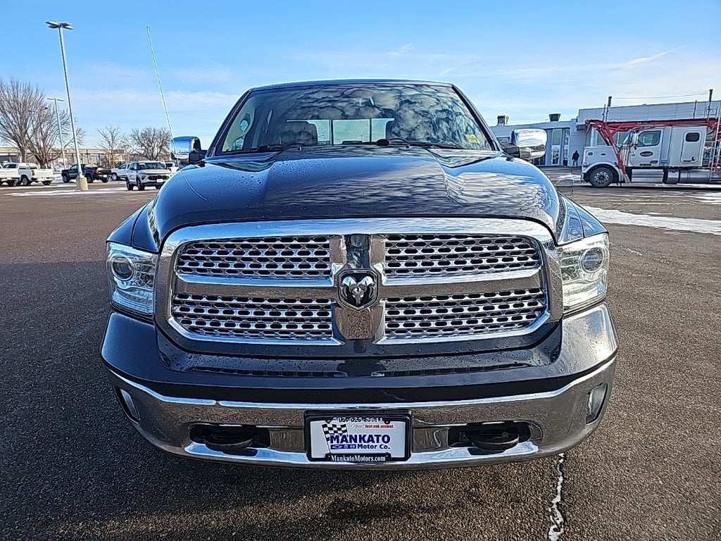 2017 RAM 1500 Laramie Crew Cab 4x4 5'7" Box