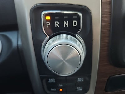 2017 RAM 1500 Laramie Crew Cab 4x4 5'7" Box