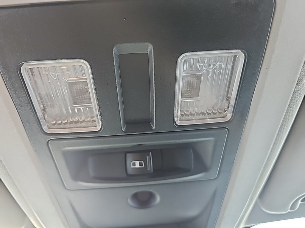 2017 RAM 1500 Laramie Crew Cab 4x4 5'7" Box