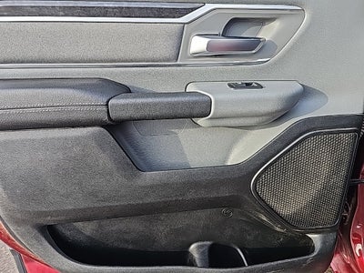 2019 RAM 1500 Big Horn/Lone Star Crew Cab 4x4 5'7" Box