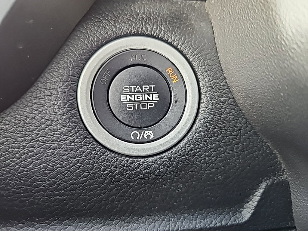 2019 RAM 1500 Big Horn/Lone Star Crew Cab 4x4 5'7" Box