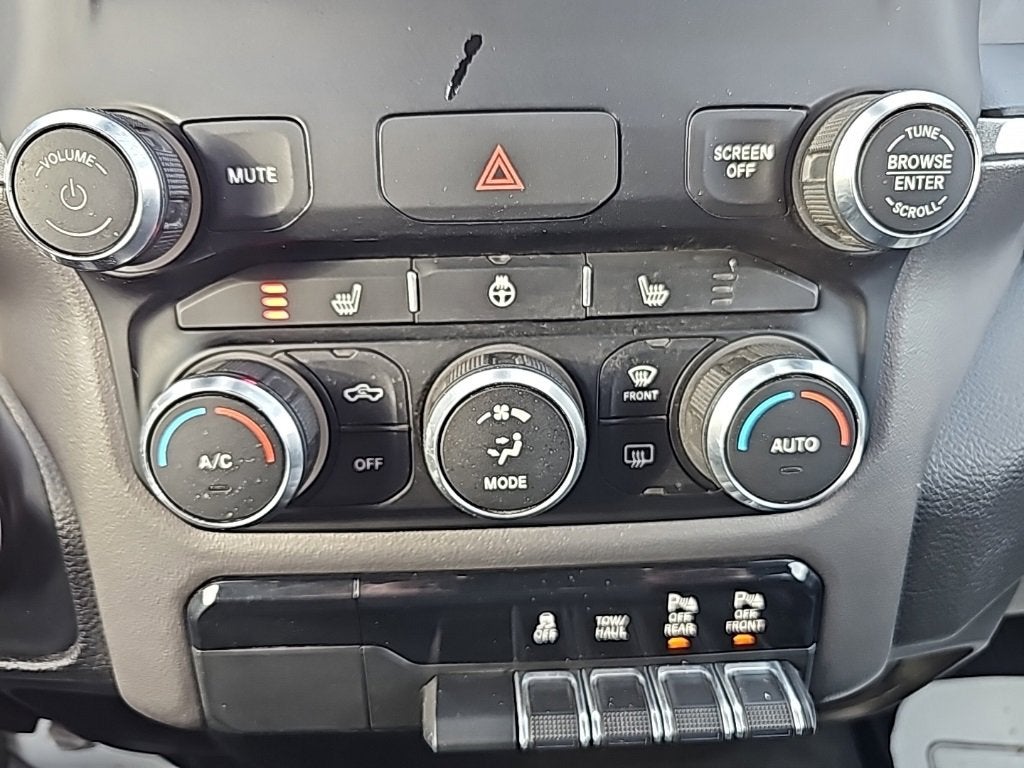 2019 RAM 1500 Big Horn/Lone Star Crew Cab 4x4 5'7" Box