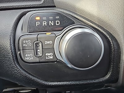 2019 RAM 1500 Big Horn/Lone Star Crew Cab 4x4 5'7" Box