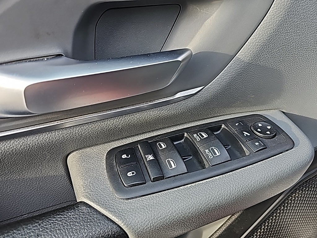 2019 RAM 1500 Big Horn/Lone Star Crew Cab 4x4 5'7" Box