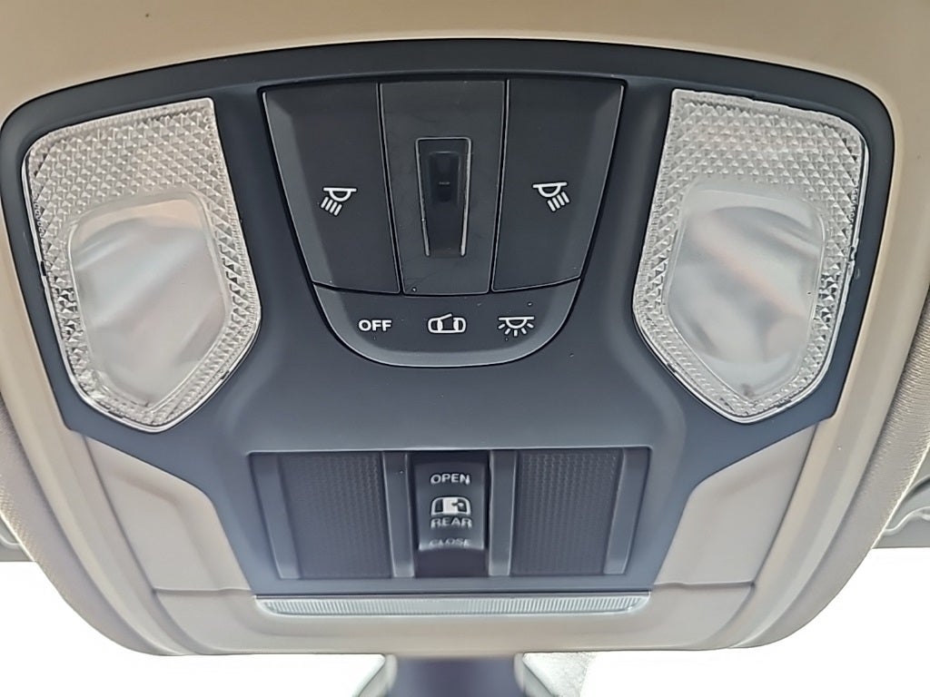 2019 RAM 1500 Big Horn/Lone Star Crew Cab 4x4 5'7" Box