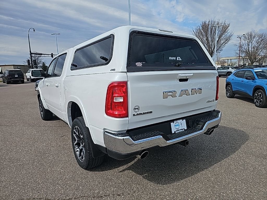 2025 RAM 1500 Laramie Crew Cab 4x4 5'7" Box