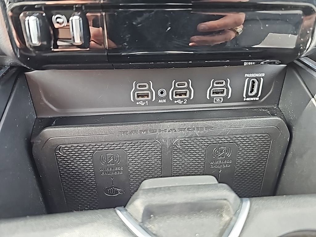 2025 RAM 1500 Laramie Crew Cab 4x4 5'7" Box