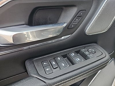 2025 RAM 1500 Laramie Crew Cab 4x4 5'7" Box