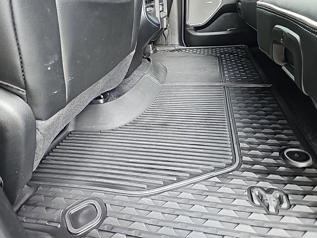 2025 RAM 1500 Laramie Crew Cab 4x4 5'7" Box