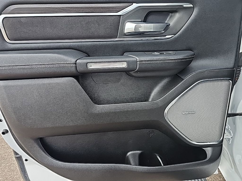 2025 RAM 1500 Laramie Crew Cab 4x4 5'7" Box