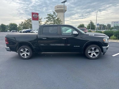 2020 RAM 1500 Laramie Crew Cab 4x4 5'7" Box