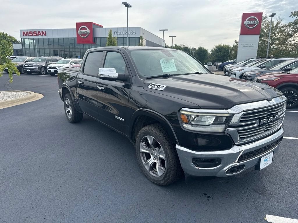 2020 RAM 1500 Laramie Crew Cab 4x4 5'7" Box