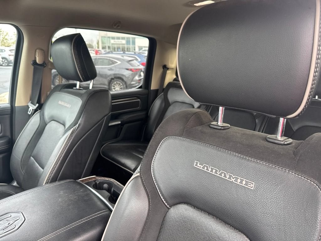 2020 RAM 1500 Laramie Crew Cab 4x4 5'7" Box