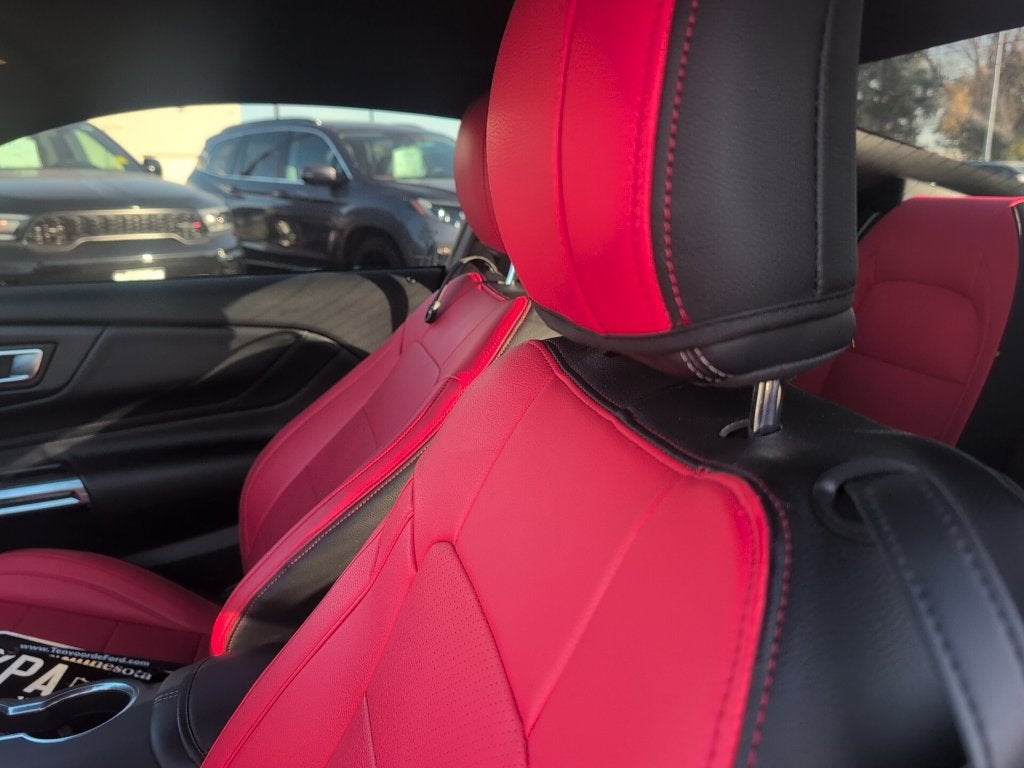 2024 Ford Mustang GT Premium Fastback