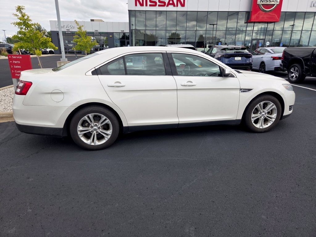2016 Ford Taurus SEL