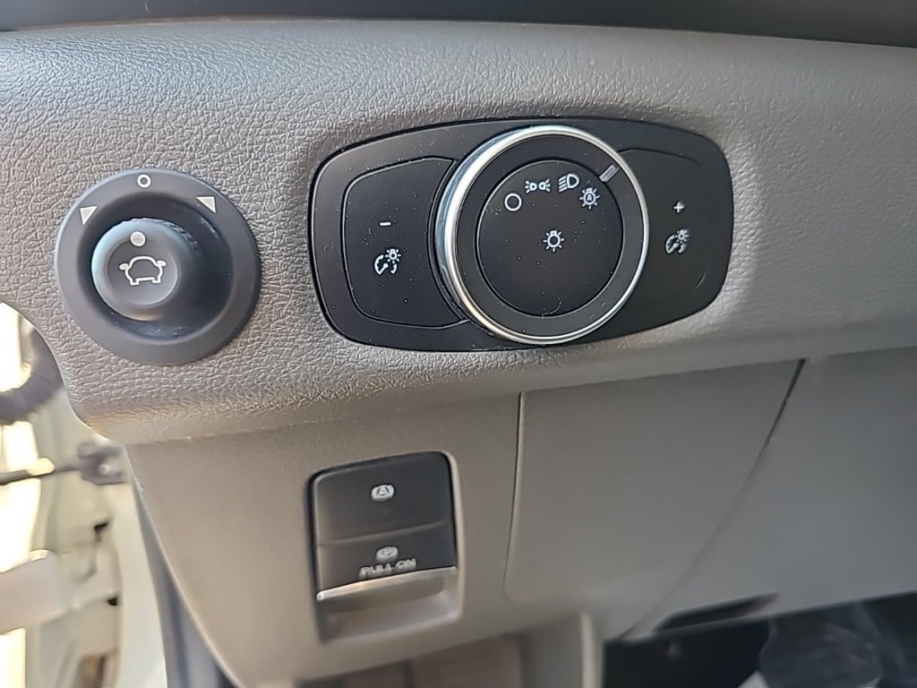 2024 Ford Transit Passenger Wagon XL