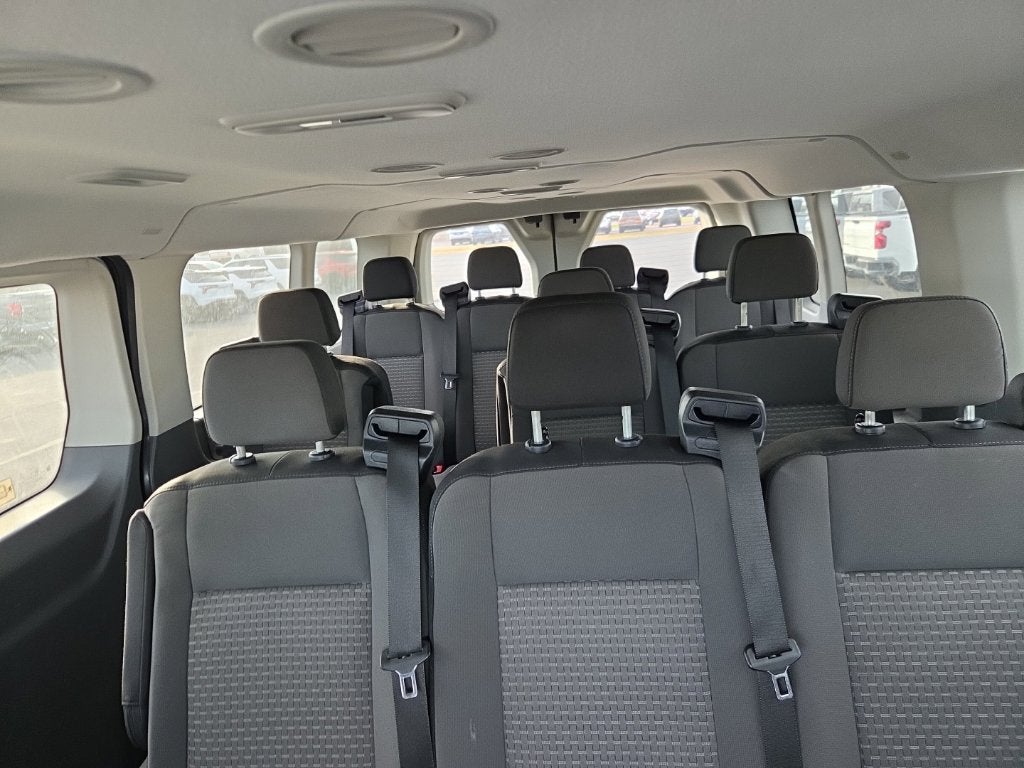 2022 Ford Transit Passenger Wagon XL