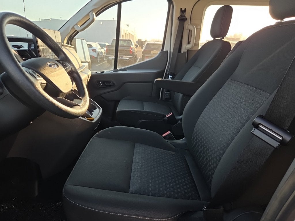 2023 Ford Transit Passenger Wagon XL