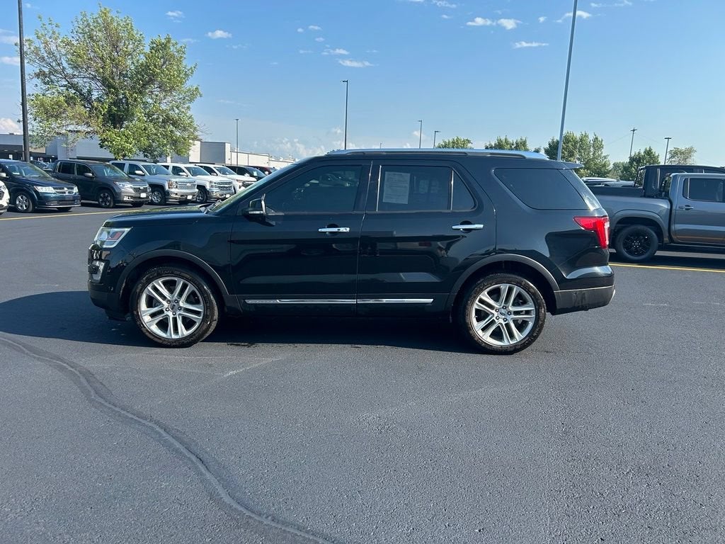 Used 2017 Ford Explorer Limited with VIN 1FM5K8F84HGD89042 for sale in Mankato, Minnesota