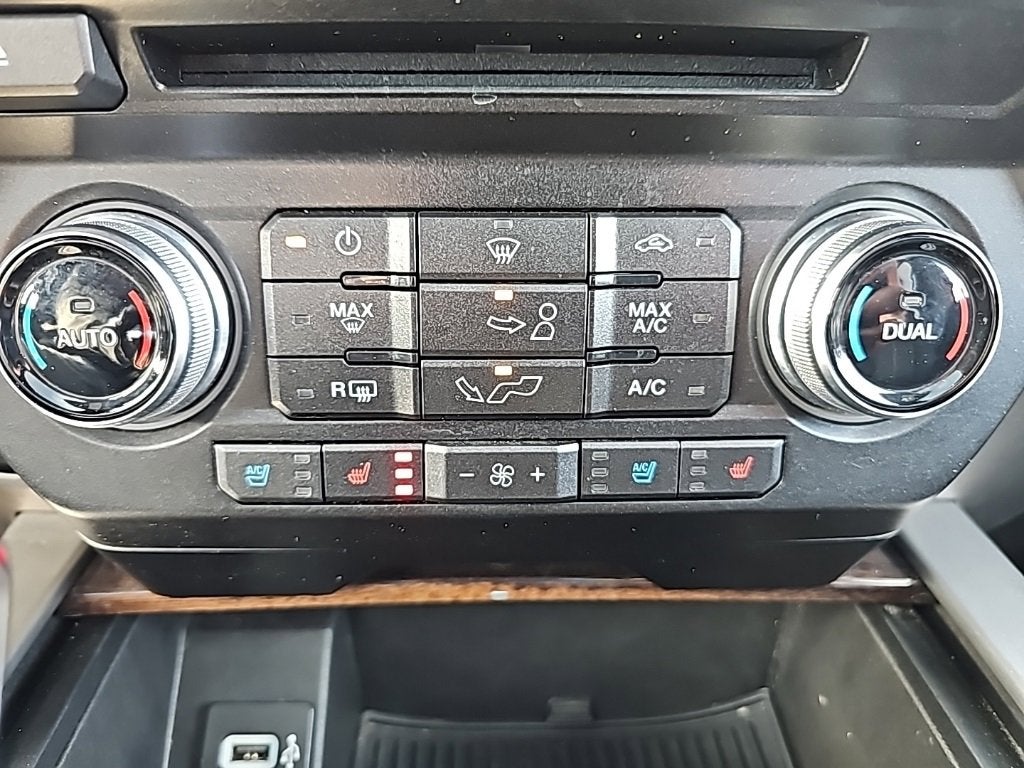 2017 Ford F-150 Platinum