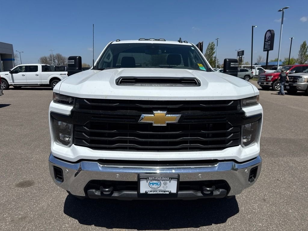 2025 Chevrolet Silverado 3500 HD WT