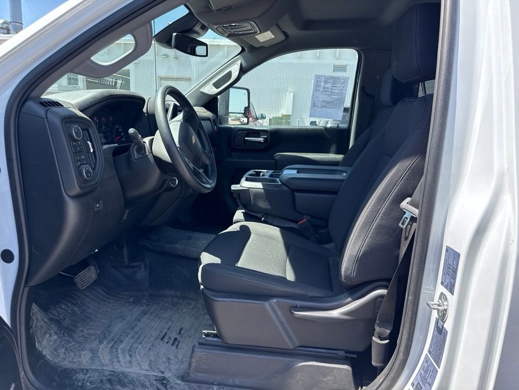 2025 Chevrolet Silverado 3500 HD WT