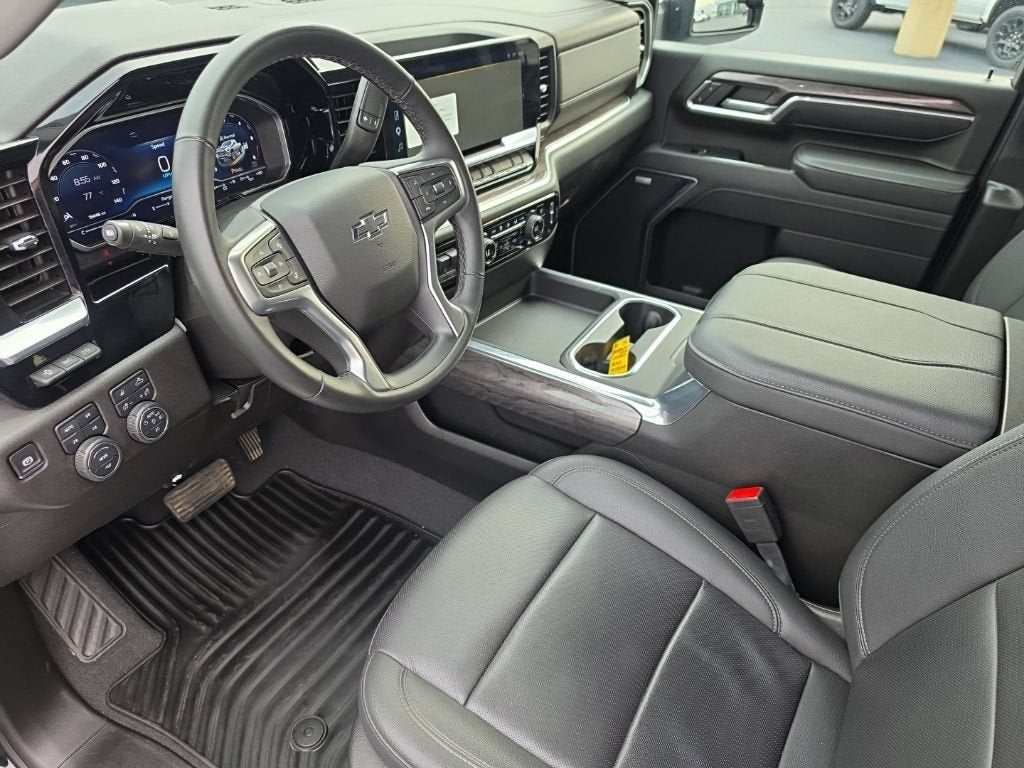 2025 Chevrolet Silverado 3500 HD LTZ
