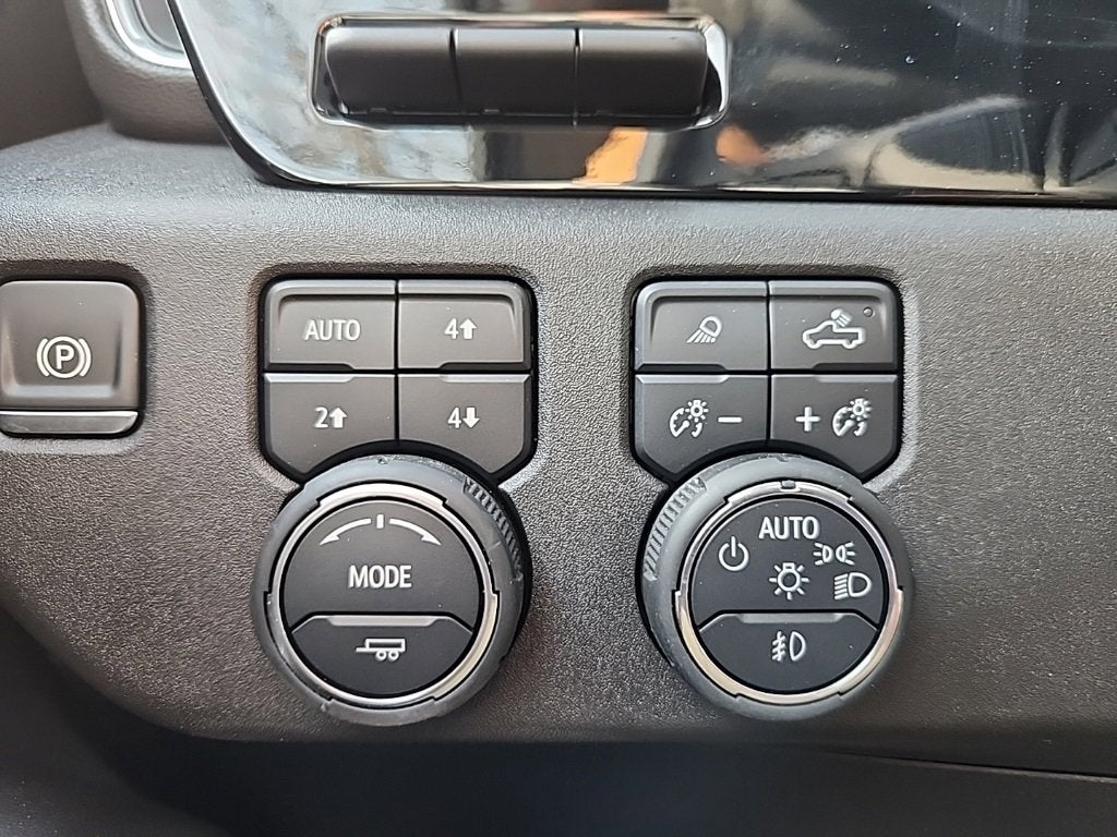 2025 Chevrolet Silverado 3500 HD LTZ