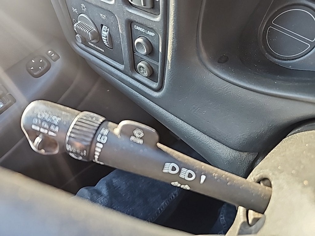 2002 Chevrolet Silverado 1500 LS